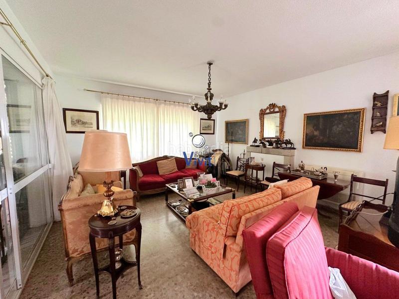 Foto 00e9b355-30b2-4df1-8bb3-161b5f4702ac. Chalet avec parking piscine dans Oromana Alcalá de Guadaira