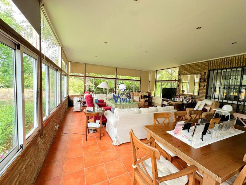 Foto 5620721a-c0ca-49fc-8a51-e4a247589216. Chalet avec parking piscine dans Oromana Alcalá de Guadaira