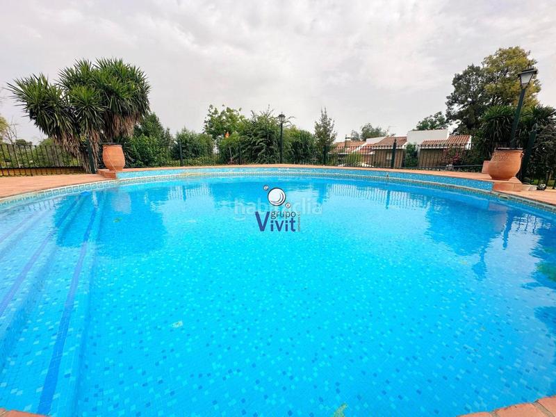 Foto dcf49e57-100c-463f-9d89-8f2207308ab4. Chalet avec parking piscine dans Oromana Alcalá de Guadaira