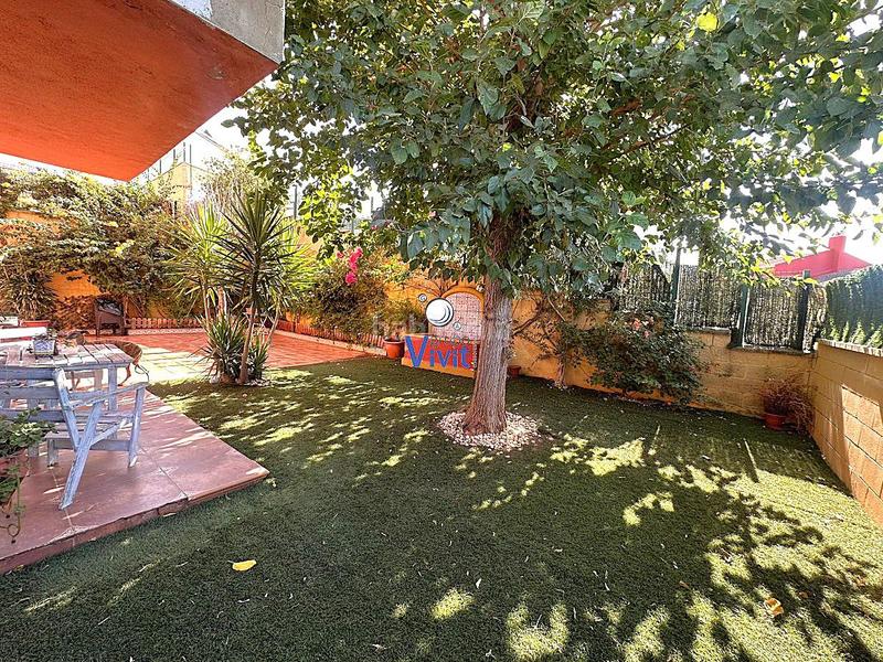 Foto ed189b81-a865-4a30-abc3-ad159b36f233. Chalet con parcheggio in Los Molinos Alcalá de Guadaira