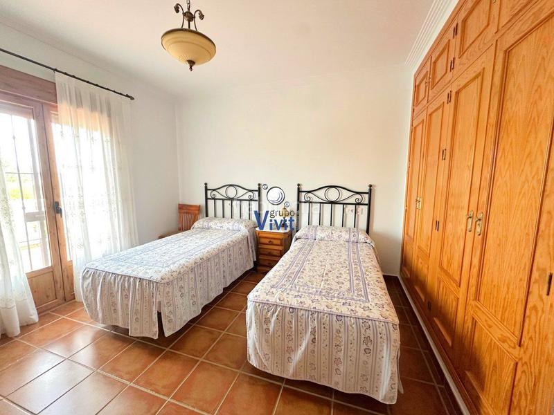 Foto 0455c55e-e4f4-4917-a2e6-f96549b1f0ae. Chalet con parcheggio piscina in Nueva Alcalá Alcalá de Guadaira