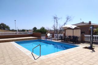 Xalet a Nueva Alcalá. Chalet en venta en urbanizaciones periferias, 4 dormitorios.