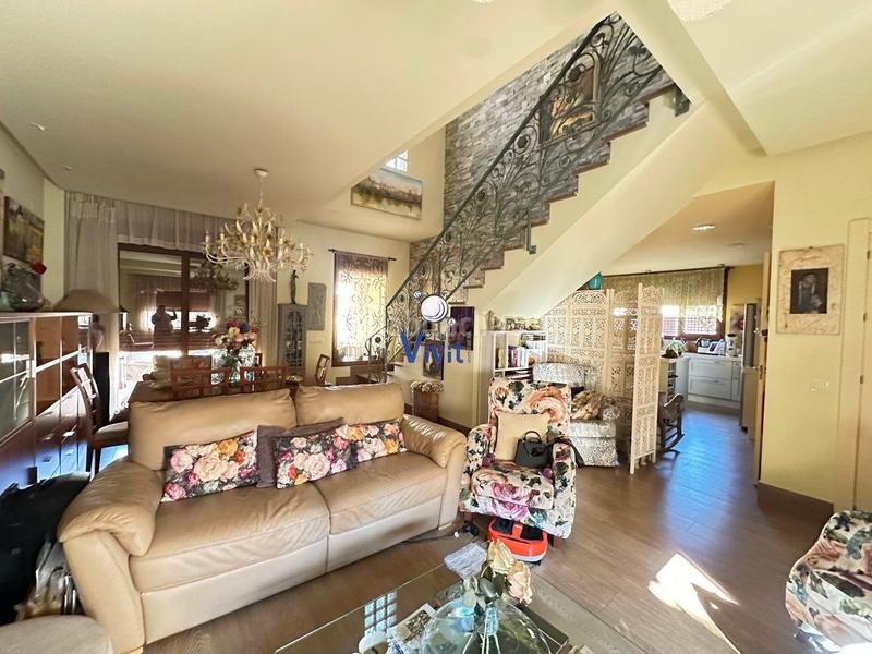 Foto 666e52f3-c580-4545-9208-39018ab46104. Chalet con parcheggio piscina in Nueva Alcalá Alcalá de Guadaira