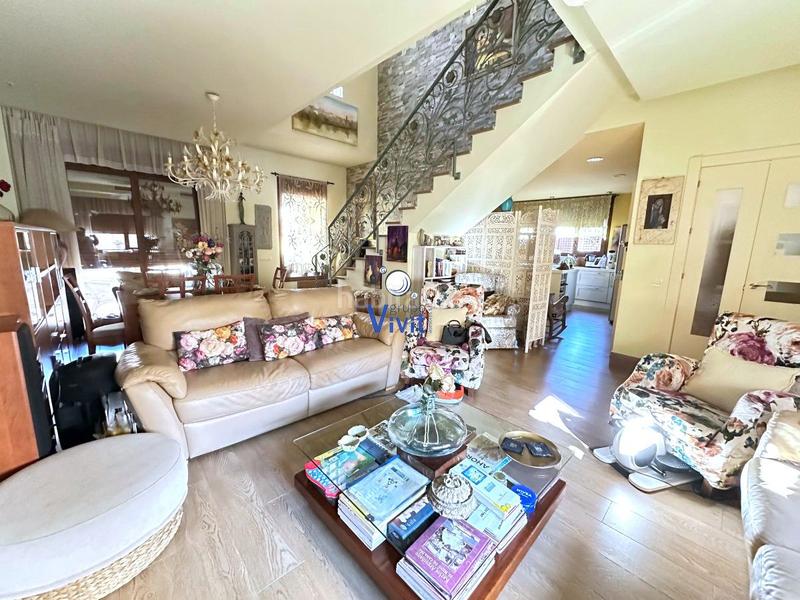 Foto 7fef20a1-86ef-4569-8808-07a76c1ddedb. Chalet con parcheggio piscina in Nueva Alcalá Alcalá de Guadaira