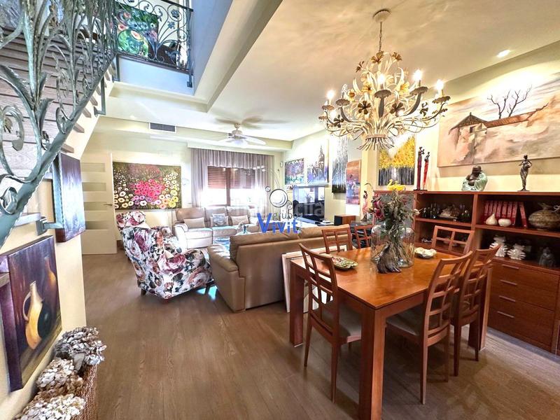 Foto b3b10395-7137-4d40-85df-9e9a6bb49b2d. Chalet con parcheggio piscina in Nueva Alcalá Alcalá de Guadaira