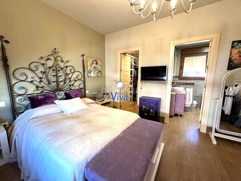 Foto b7381e03-c137-4ce0-a0da-9f468f3eb584. Chalet con parcheggio piscina in Nueva Alcalá Alcalá de Guadaira