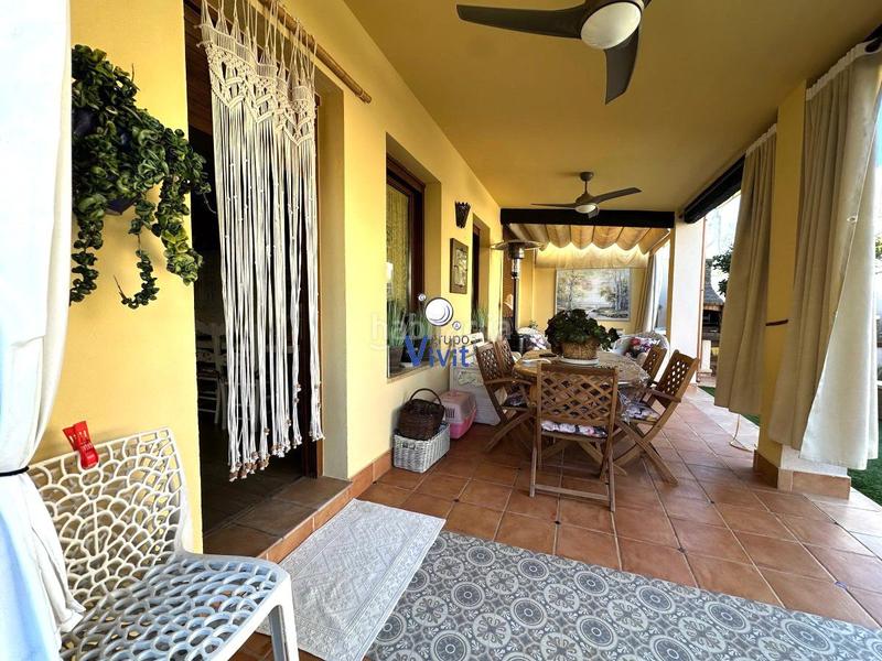 Foto df80f95f-00f4-4ba2-81ea-41e3b5643ed8. Chalet con parcheggio piscina in Nueva Alcalá Alcalá de Guadaira