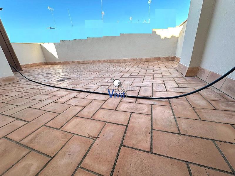 Foto f4b4674f-98ce-4261-9f66-b9c3df020767. Chalet con parcheggio piscina in Nueva Alcalá Alcalá de Guadaira