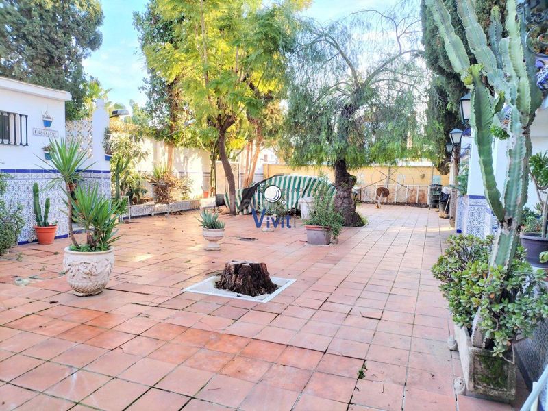 Foto 64f3cf98-3634-4c12-be6b-a868a24610af. Chalet villa en venta . en Centro - Doña Mercedes Dos Hermanas