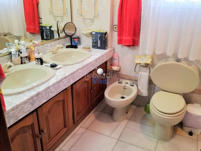 Foto ebe68b00-100b-49d4-b11c-3f4cc2905791. Chalet villa en venta . en Centro - Doña Mercedes Dos Hermanas