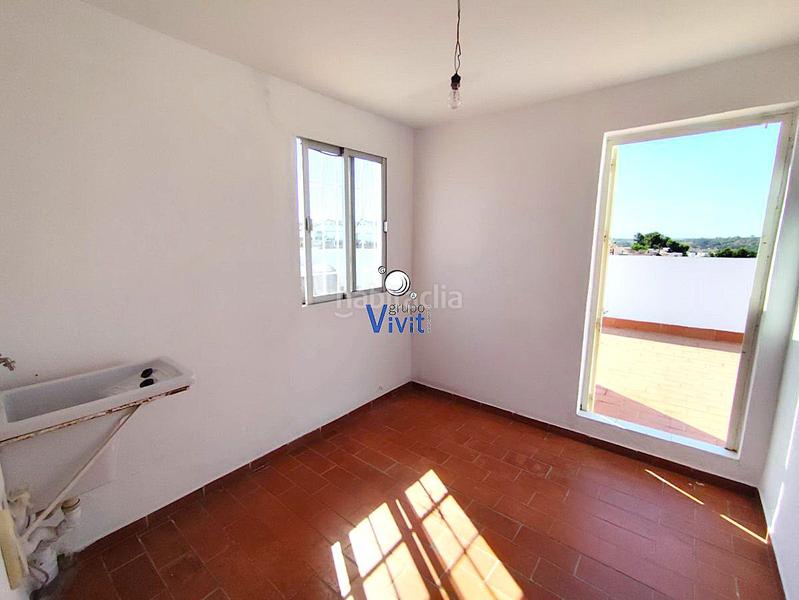 Foto 81952d48-cfdd-40e8-bbc6-ecb797194e0b. House with parking in Nueva Alcalá Alcalá de Guadaira