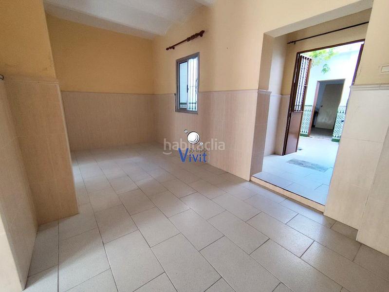 Foto b2fb8a37-6fec-4a30-9de8-79493c3b039d. House with parking in Nueva Alcalá Alcalá de Guadaira