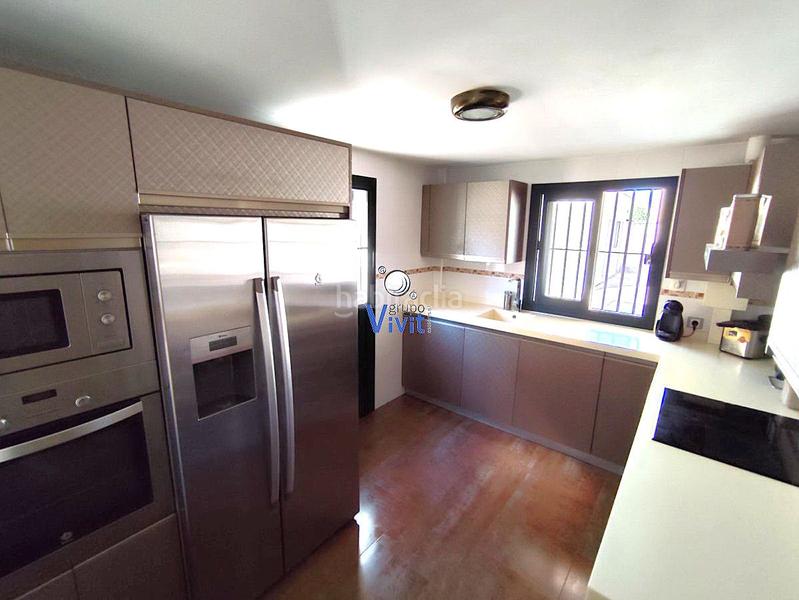 Foto 7b0be45e-f499-4862-a7d2-e10e97ccb1c6. Chalet avec parking dans Oromana Alcalá de Guadaira