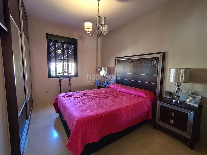 Foto ea5ea5b8-1736-4d38-b593-8d0b9de165bb. Chalet avec parking dans Oromana Alcalá de Guadaira