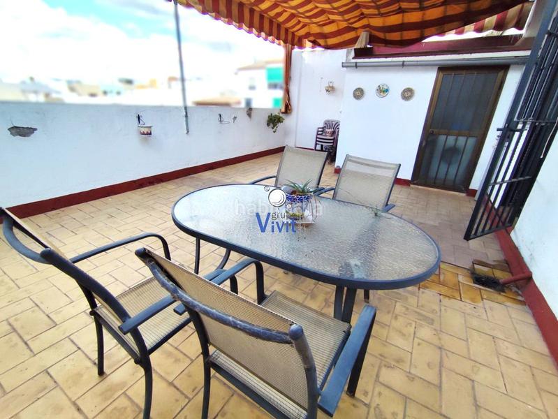 Foto 8d97ee8e-db77-4b82-a1f8-7c43dfe13fca. Semi detached house with parking in Centro Alcalá de Guadaira