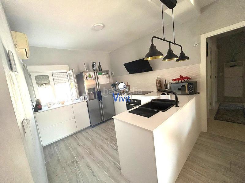 Foto 8b788e1a-7aa9-434b-8437-c4d1d63c5f75. Casa a schiera con parcheggio in Oromana Alcalá de Guadaira