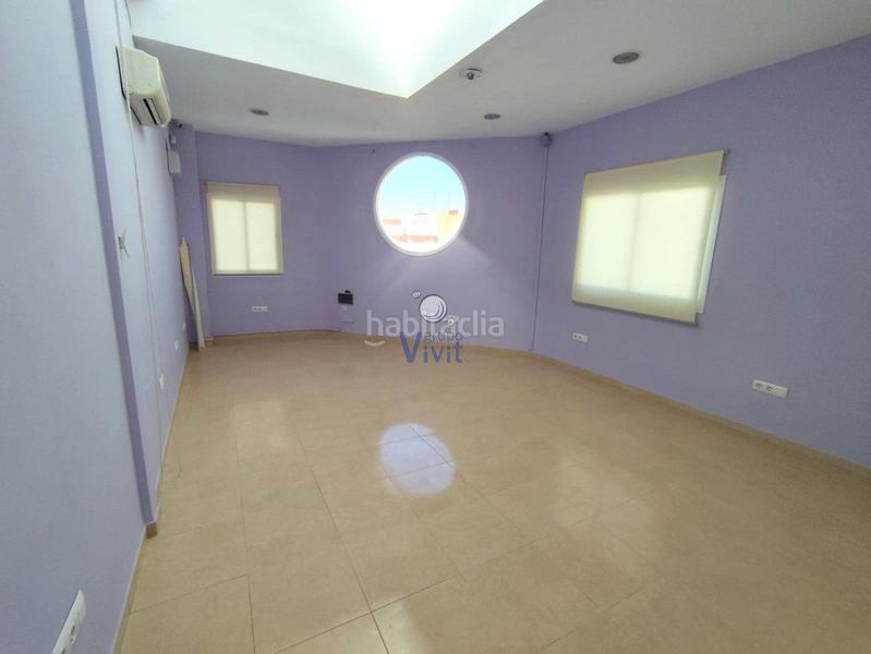 Foto d676daa6-d182-4066-86a7-296046bbcf1c. Local commercial dans Nueva Alcalá Alcalá de Guadaira