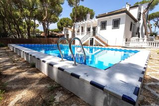 Xalet a Oromana. Chalet en venta en pinares de oromana, 6 dormitorios.