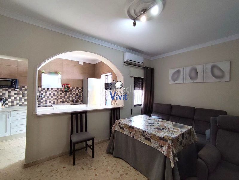 Foto e71f6558-a09b-4ab6-b6e5-0768788e0a4b. Casa amb aparcament a Oromana Alcalá de Guadaira