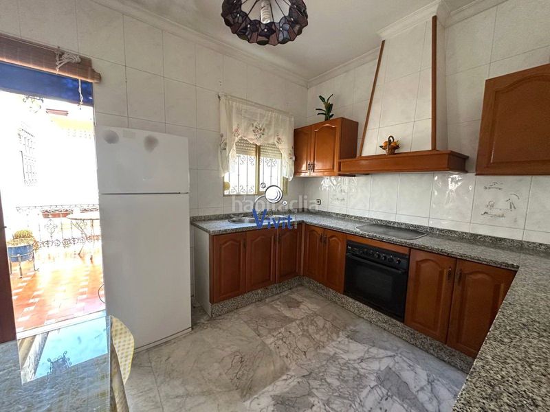 Foto 7332630e-daa5-4400-8832-d53903d6a33d. Casa amb aparcament a Centro Alcalá de Guadaira