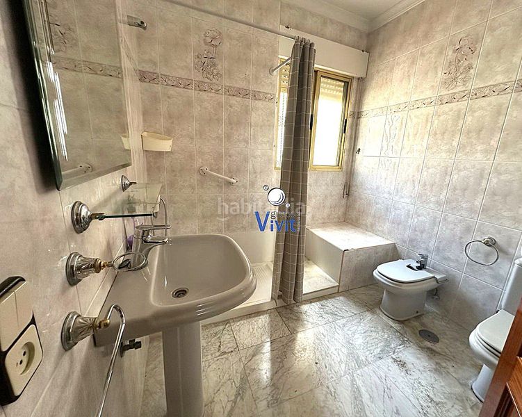 Foto d3c53eb5-7039-4006-9108-94c9cd990419. Casa amb aparcament a Centro Alcalá de Guadaira