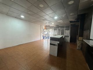 Local Comercial a Centro. Local en venta en avda. antonio mairena.