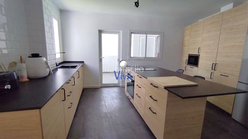 Foto a472703e-f1e4-4bd2-809f-cf2ad622ee11. Casa amb aparcament a Los Molinos Alcalá de Guadaira