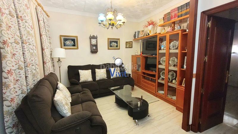 Foto 61632d89-72d1-4e85-ac7d-bb21985427f5. Casa amb aparcament a Centro Alcalá de Guadaira