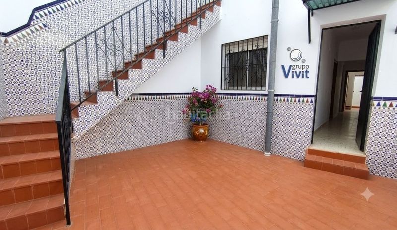 Foto 058c5b4e-d1d6-40b6-9ea5-0269ef9fb5ad. Casa amb aparcament a Centro Alcalá de Guadaira