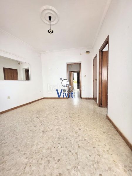Foto b5e676c6-0f5f-4108-89e1-2aa36d5f3fd7. Casa amb aparcament a Centro Alcalá de Guadaira