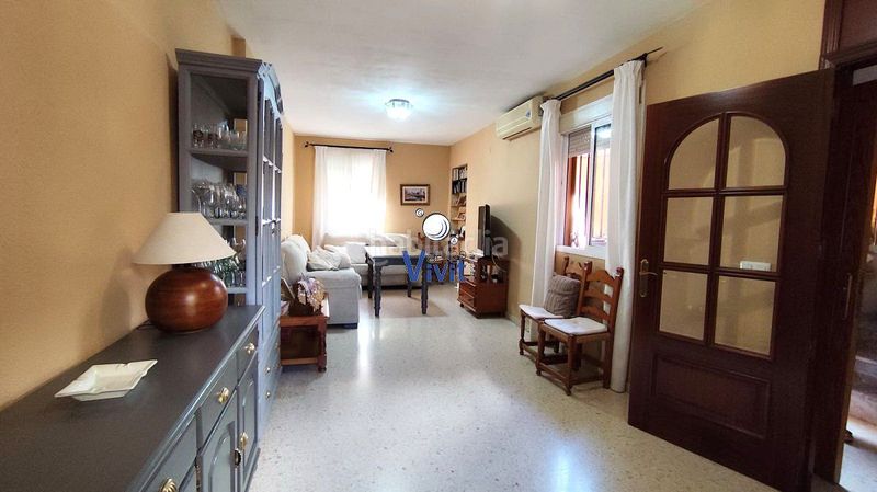 Foto 55e2e1fb-16f6-4059-b638-abd58879a671. Casa adossada a La Paz Alcalá de Guadaira