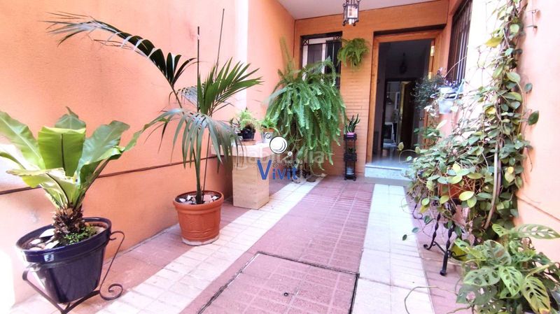 Foto c3d6fc9c-2be0-42d0-9cff-f2f5c13b2eac. Casa adossada a La Paz Alcalá de Guadaira