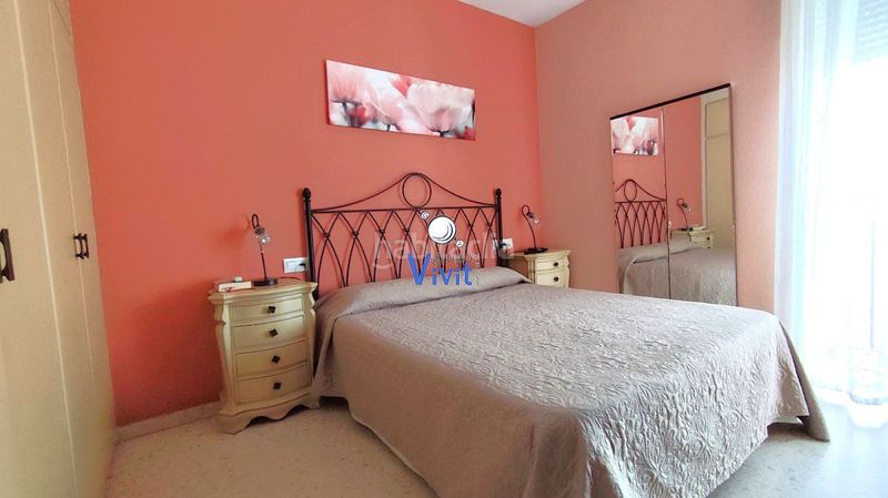 Foto dfe8b927-b40f-4649-9101-619a17377d6a. Casa adossada a La Paz Alcalá de Guadaira