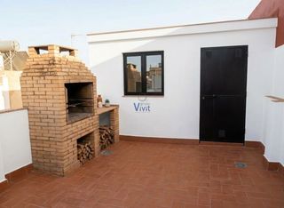 Casa a Nueva Alcalá. Casa en venta en zona santa lucía, 3 dormitorios.