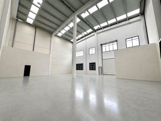 Miete Fabrikhalle in Churriana - El Pizarrillo - La Noria - Guadalsol. Nave industrial de nueva construcción, completamente a estrenar,