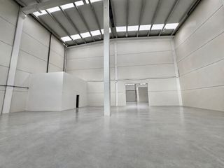 Miete Fabrikhalle in Churriana - El Pizarrillo - La Noria - Guadalsol. Nave industrial de nueva construcción, completamente a estrenar,