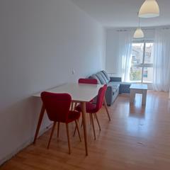 Location Appartement à Calle mayor 145. Muy proxima al tranvia recien pintada!!!