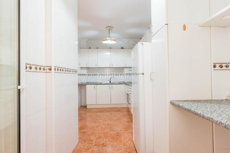 Foto 26f64f15-954a-4e88-8fc6-3a668bf7ae19. Appartamento in calle jose fontes 20 in Centro Alcázares (Los)