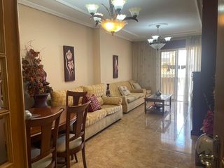 Miete Etagenwohnung in Avenida avenida reyes católicos 26. Piso alquiler para estudiantes