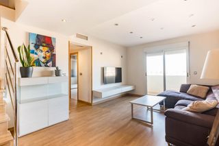 Dúplex a Algezares. Vivienda moderna, tipo dúplex en algezares con garaje y trastero