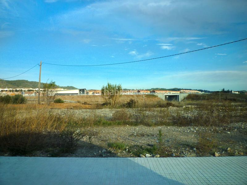 Foto 5e6f3ad6-a534-492b-9996-d09e51a9c80d. Solar industrial a camí la flora-fou 13 a Olesa de Montserrat