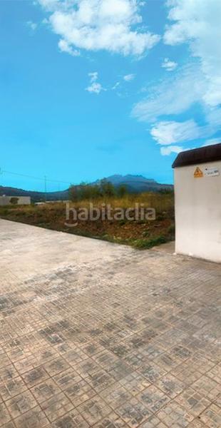 Foto fd8d9b8c-f6c7-4118-82c1-b8f0a330e2fc. Solar industrial a camí la flora-fou 13 a Olesa de Montserrat