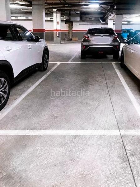Foto e295d459-02e7-4178-9233-1b4720998026. Aparcament cotxe a avinguda coronel estrada 134 a Hostalric