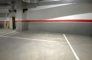 Car parking in Avinguda coronel estrada 134. Oportunidad: 2 pk por 15900€