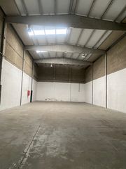 Lloguer Nau industrial a Carrer berguedà 15. Nave ind  380 m2 en recinto cerrado y vigilado