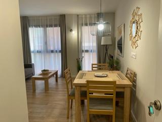 Lloguer Apartament a Carrer del general prim 76. Apartamento, estancia temporal, 2 hb,   nuevo a estrenar totalme