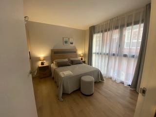 Miete Appartement in Carrer del general prim 76. Apartamento, estancia temporal, 2 hb,   nuevo a estrenar totalme
