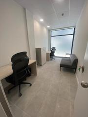 Lloguer Oficina a Carrer del general prim 78. Alquiler de oficina zona plaza europa, l´h 08092