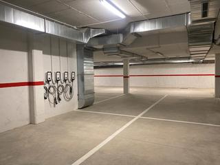 Affitto Posto auto in Carrer del general prim 76. Alquiler parking  vehículo eléctrico,  general prim-aprestadora