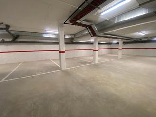 Miete Motorradparkplatz in Carrer del general prim 76. Alq pk moto